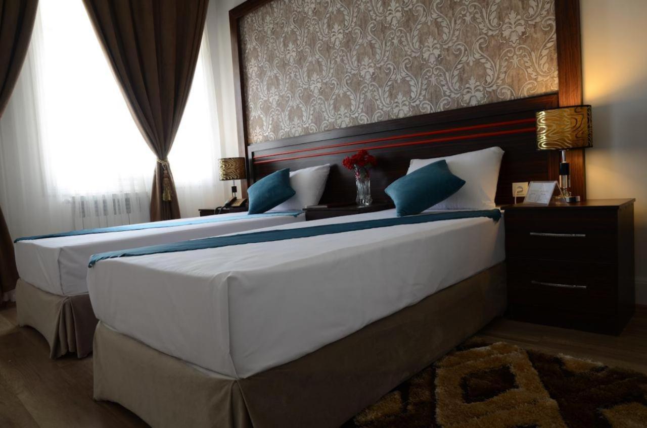 Arg Hotel Herat Exterior foto